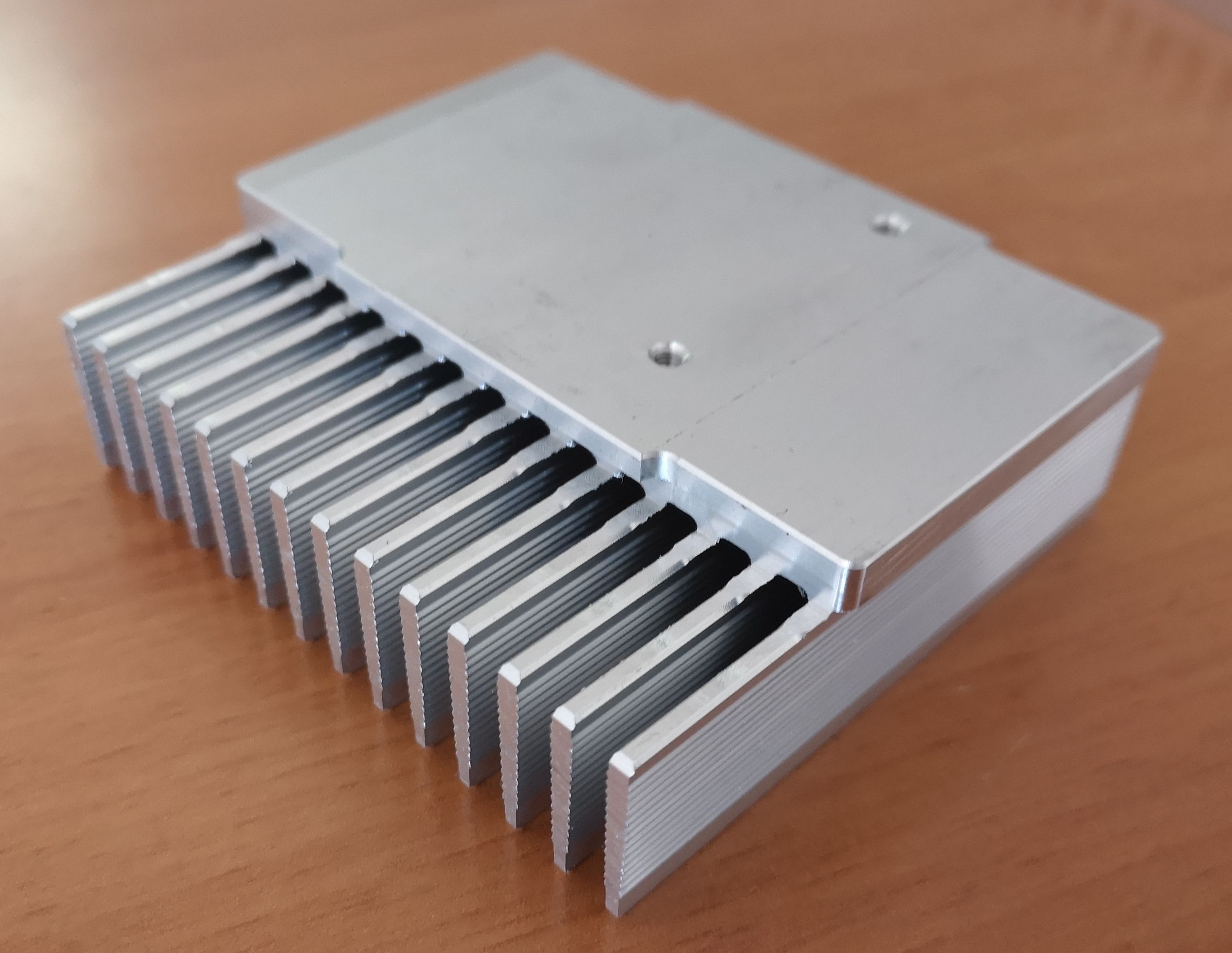 Articolo n.472 DISSIPATORI DI CALORE IN ALLUMINIO PER ELETTRONICA